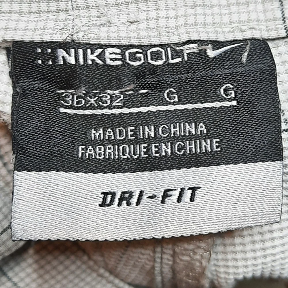 N/A white checkered